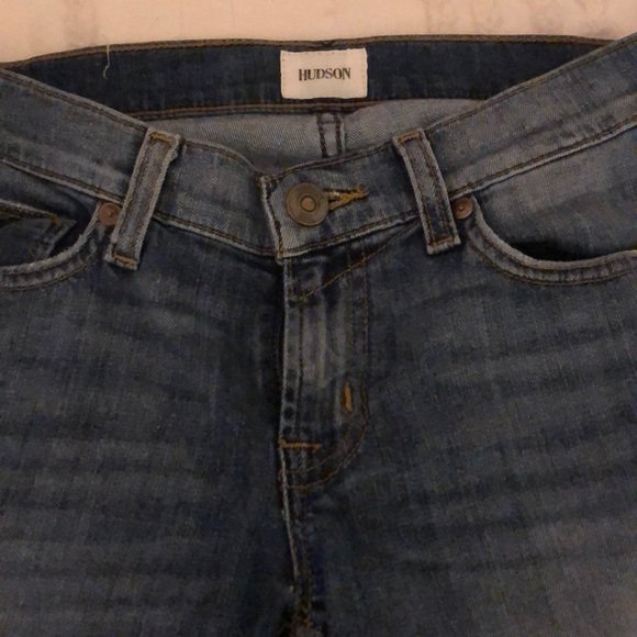 Hudson Crop Muse - Picture 1 of 4